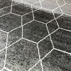 Trellis Frieze Collection