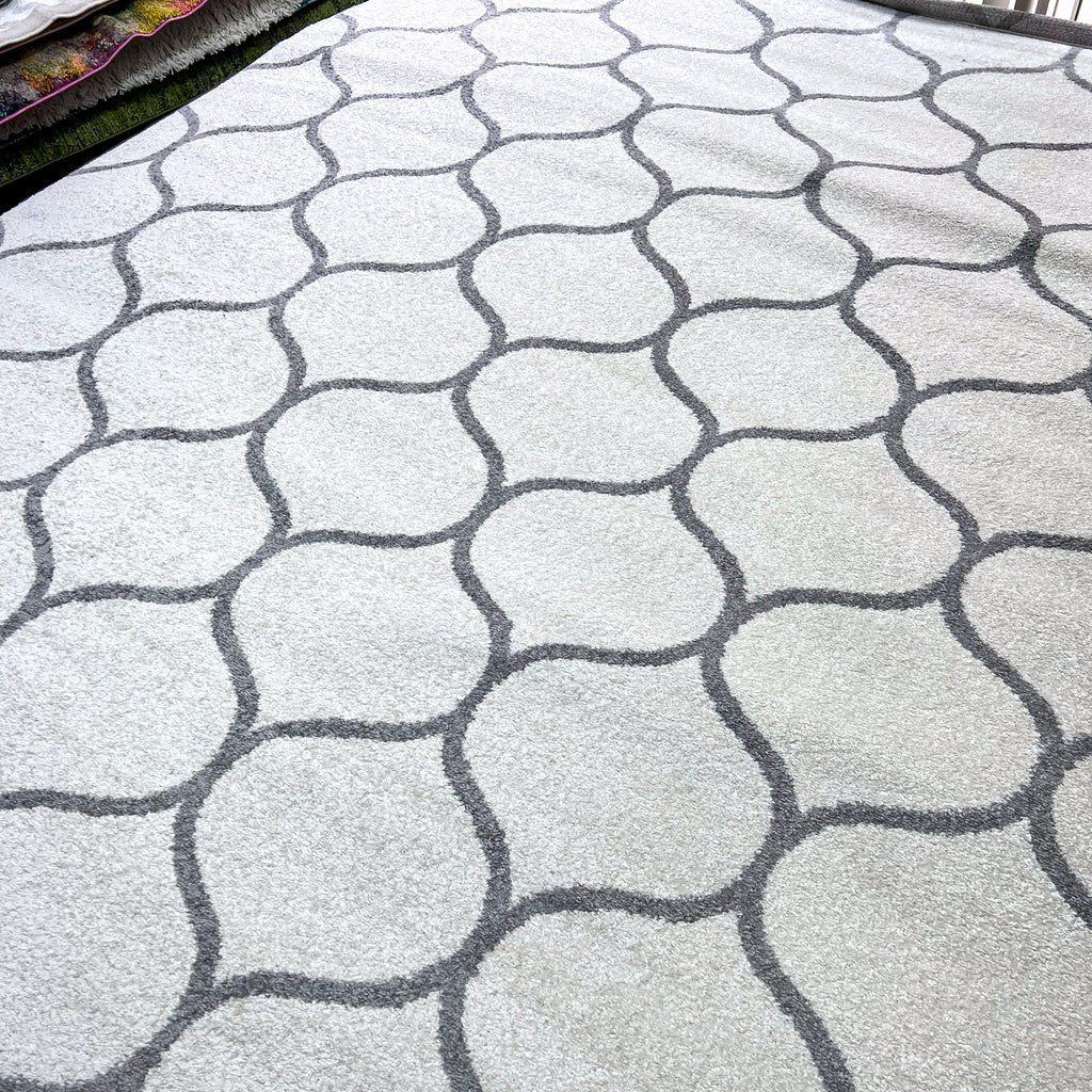 Trellis Frieze Collection